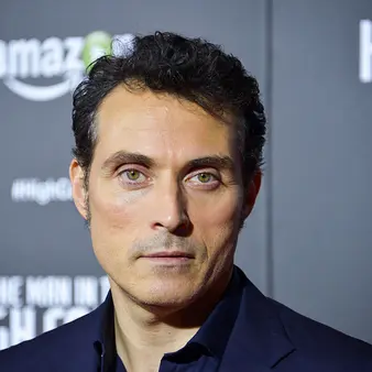 Rufus Sewell Net Worth