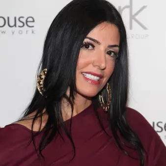 RaMona Rizzo Net Worth