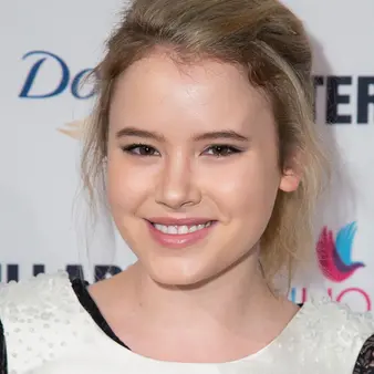 Taylor Spreitler Net Worth