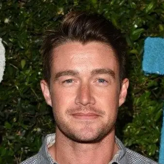 Robert Buckley Net Worth