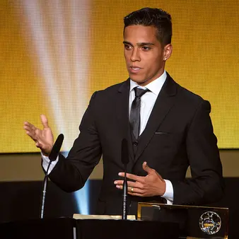 Wendell Lira Is Quitting Soccer To Play FIFA Video Games Instead