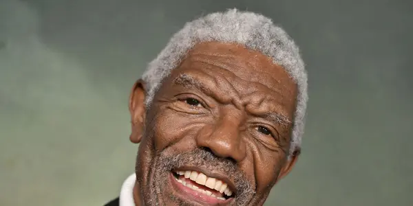 Vondie Curtis-Hall