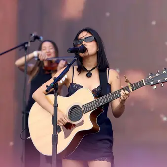 Niki Zefanya Net Worth