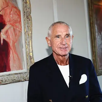 Zsa Zsa Gabor's Widower Must Leave Their $15 Million Mansion