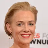 Penelope Ann Miller Net Worth