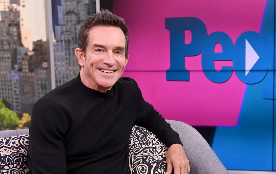 From $8,000 in The Bank To $8 Million A Year: What's Jeff Probst's Salary and Net Worth After 25 Years and 50 Seasons Of "Survivor"?