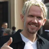 Robert MacNaughton Net Worth