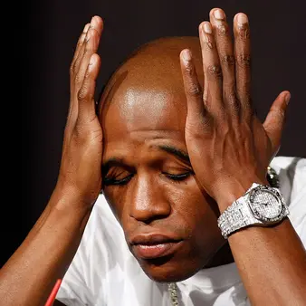 Floyd Mayweather Owes The IRS $22 Million… Claims He's Not Liquid Enough To Pay The Debt