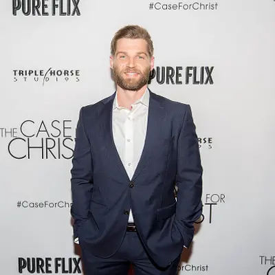 Mike Vogel