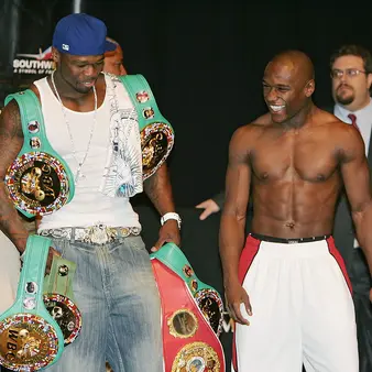 Floyd Mayweather Just Tweeted An Amazing Response To 50 Cent's Reading Challenge.