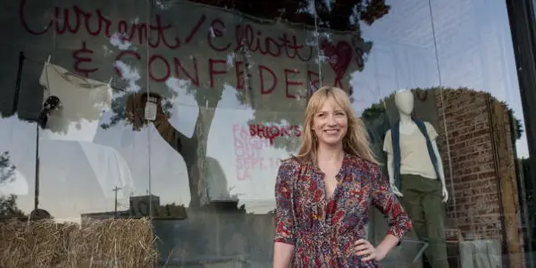 Beth Riesgraf