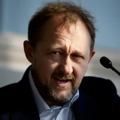 Andrew Upton