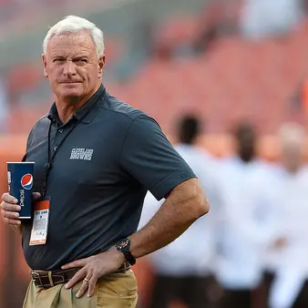 Haslam Family Owes Their $6 Billion Fortune To Sale Of Truck Stops To Warren Buffet's Berkshire Hathaway