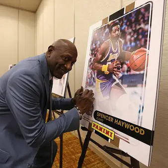 Would You Rather Have $100k Or Own 10% Of Nike? This NBA Player Chose… Poorly.