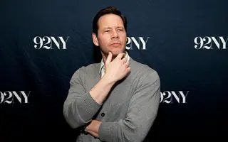 Ike Barinholtz Net Worth