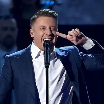 Macklemore Believed In Himself, Told Major Labels To Screw Off, Then Got Rich On His Own Terms