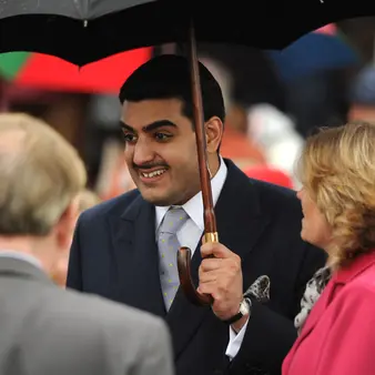 Billionaire Qatari Sheikh Is Suing A London Art Dealer For Allegedly Selling Him Millions Of Dollars Worth Of Fake Ancient Statues