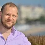 Robert Webb Net Worth