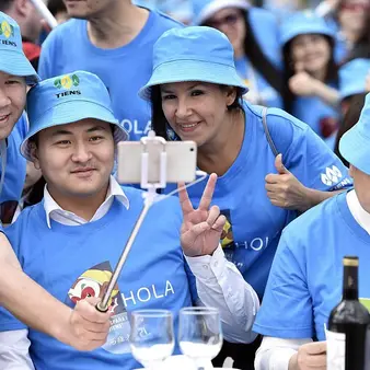 Chinese Billionaire Treats 2,500 Employees To $7.2 Million Vacation