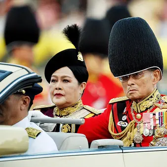 King Bhumibol Adulyadej – AKA The Richest Royal Person In The World… Just Died 