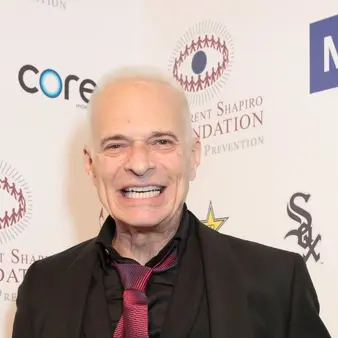 David Lee Roth Says He Feels "Rich" For The First In His Career Time After Massive Music Catalog Sale