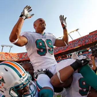 To Help Friend Pay Medical Bills, Daniel Tosh Bets Against Favorite Team For $25,000