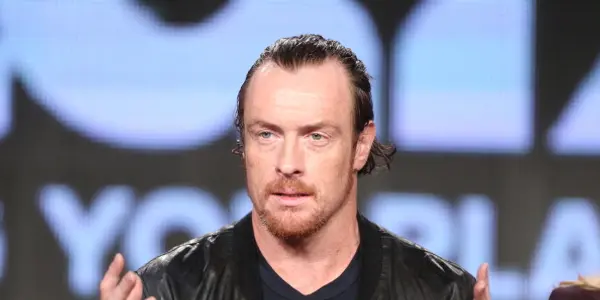 Toby Stephens