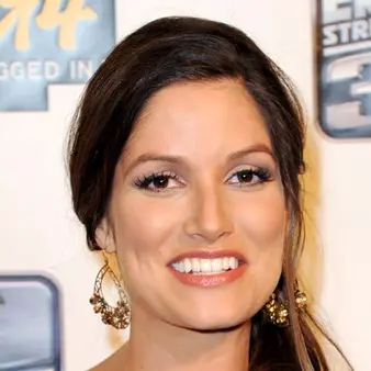 Kristin Adams Net Worth