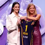 Caitlin Clark Will Make Her Entire WNBA Rookie Salary Every 8 DAYS From The Nike Deal She Just Signed