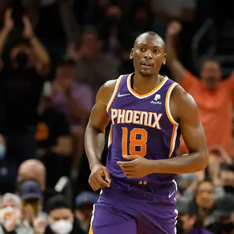 Phoenix Suns Center Bismack Biyombo Is Donating His Entire Salary To Honor His Late Father