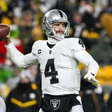 If Derek Carr Can Hold Out A Few More Hours, The Raiders Will Be Forced To Pay Him $40 Million