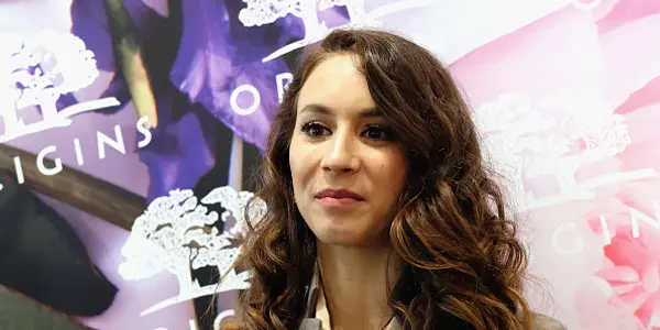 Troian Bellisario