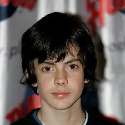 Skandar Keynes