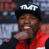 Floyd Mayweather Wants To Make A Deal With An NFL Team On Behalf Of Antonio Brown