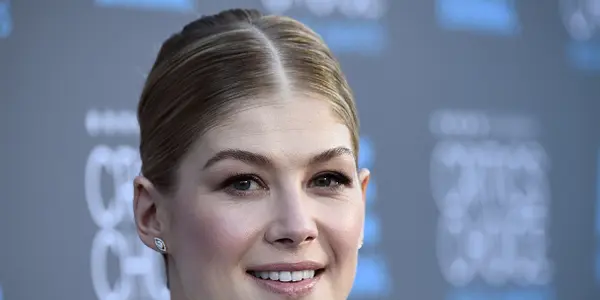 Rosamund Pike