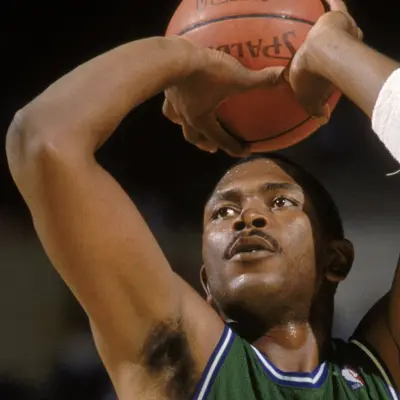 Mark Aguirre