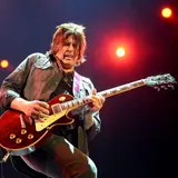 Dean DeLeo Net Worth