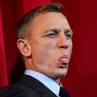 Daniel Craig Offered $150 Million To Come Back As James Bond