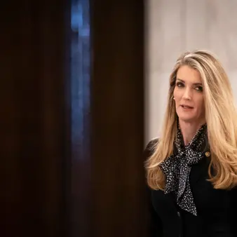 Kelly Loeffler – The Wealthiest Person In Congress – Sold Millions In Stock Ahead Of The Market Crashing