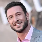 Pablo Schreiber Net Worth