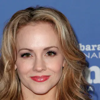 Kelly Stables Net Worth