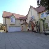 Anthony Hopkins Lists Malibu Estate For $11.5 Million