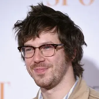John Gallagher, Jr. Net Worth