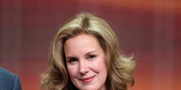 Elizabeth Perkins