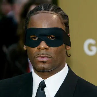 With RCA/Sony Dropping Him From Its Roster, R. Kelly Is In A Very Precarious Position Financially