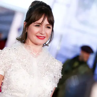 Emily Mortimer Net Worth