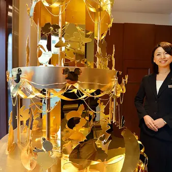 $4.2 Million Solid Gold Christmas Tree
