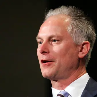 Kenny Mayne Net Worth