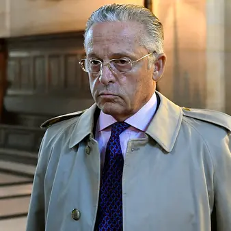 The Billionaire Art Dealer Accused Of Tax Evasion Goes To Trial