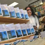 According To Billionaires, These Are The Books You Need To Read In Order To Earn A Ten Figure Fortune